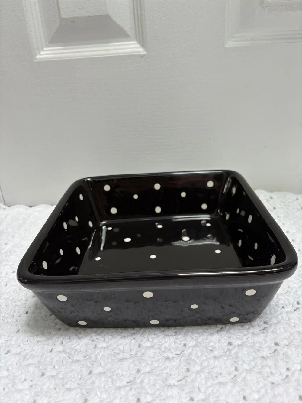 Temp-Tations Presentable Ovenware by Tara Black Polka Dot Ceramic Baking Dish !